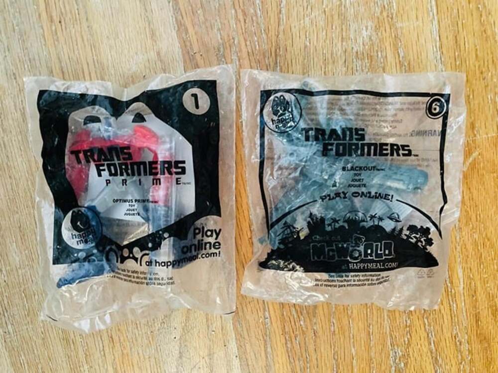 2 NEW/SEALED McDonald's Happy Meal Transformers Toys(Blackout & Optimus Prime)